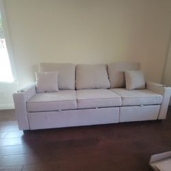 New Sleeper Sectional Couch / Free Delivery 
