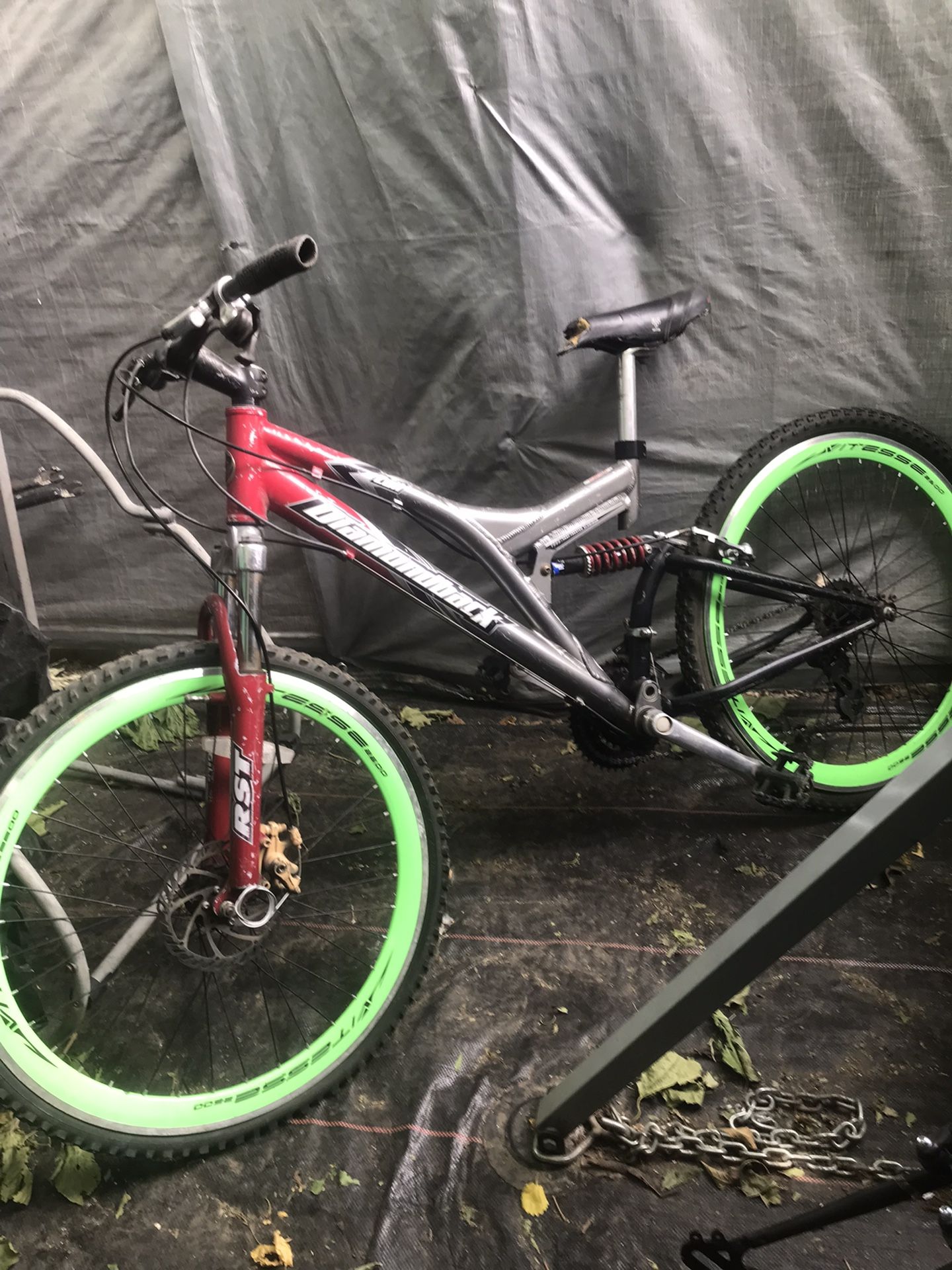 Aluminum Mountain Bike It Needs Iner Tubes