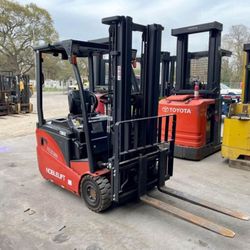ELECTRIC FORKLIFT 4000 LBS