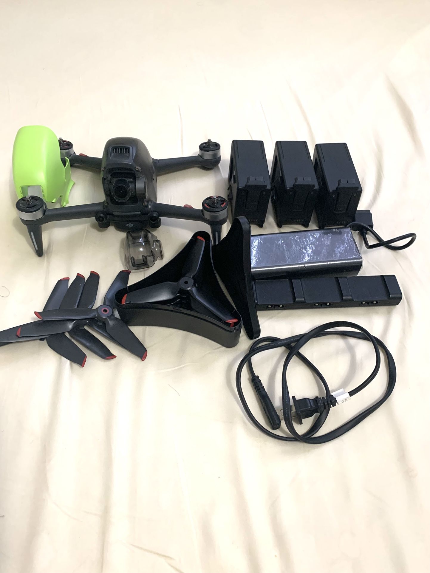 DJI FPV drone ONLY with the fly more kit. OFFERS welcomed.