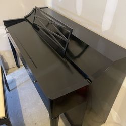 Baldwin Spinet Piano 