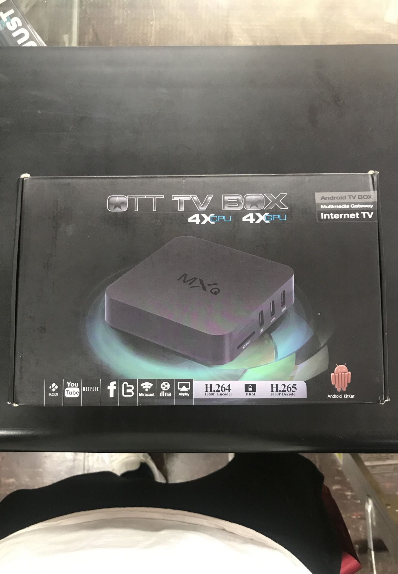 OTT TV BOX W/ Remote -Power cord