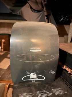 Kimberly-Clark Professional Commercial Paper Towel Dispenser