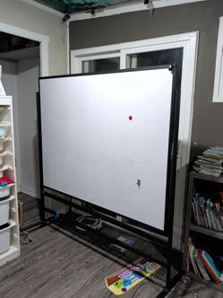 White board 5'