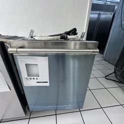 GE MONOGRAM DISHWASHER STAINLESS STEEL 