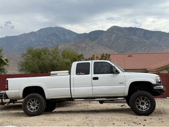 2005 GMC Sierra