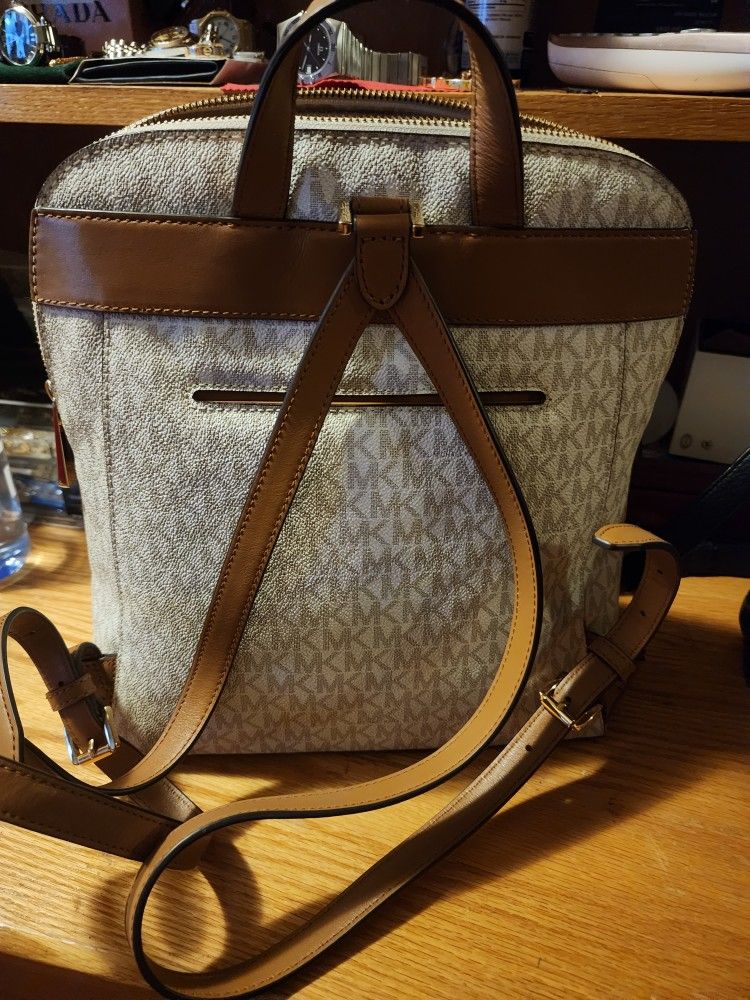 Michael Kors Bag Pack