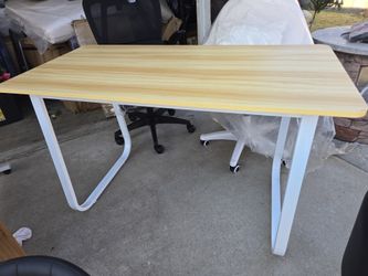 Brad New Table