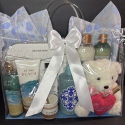 Michael kors Bag X at The Beach Scents 🏖️ 