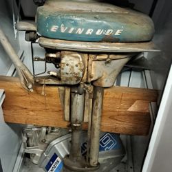 Evenrude Outboard Motor