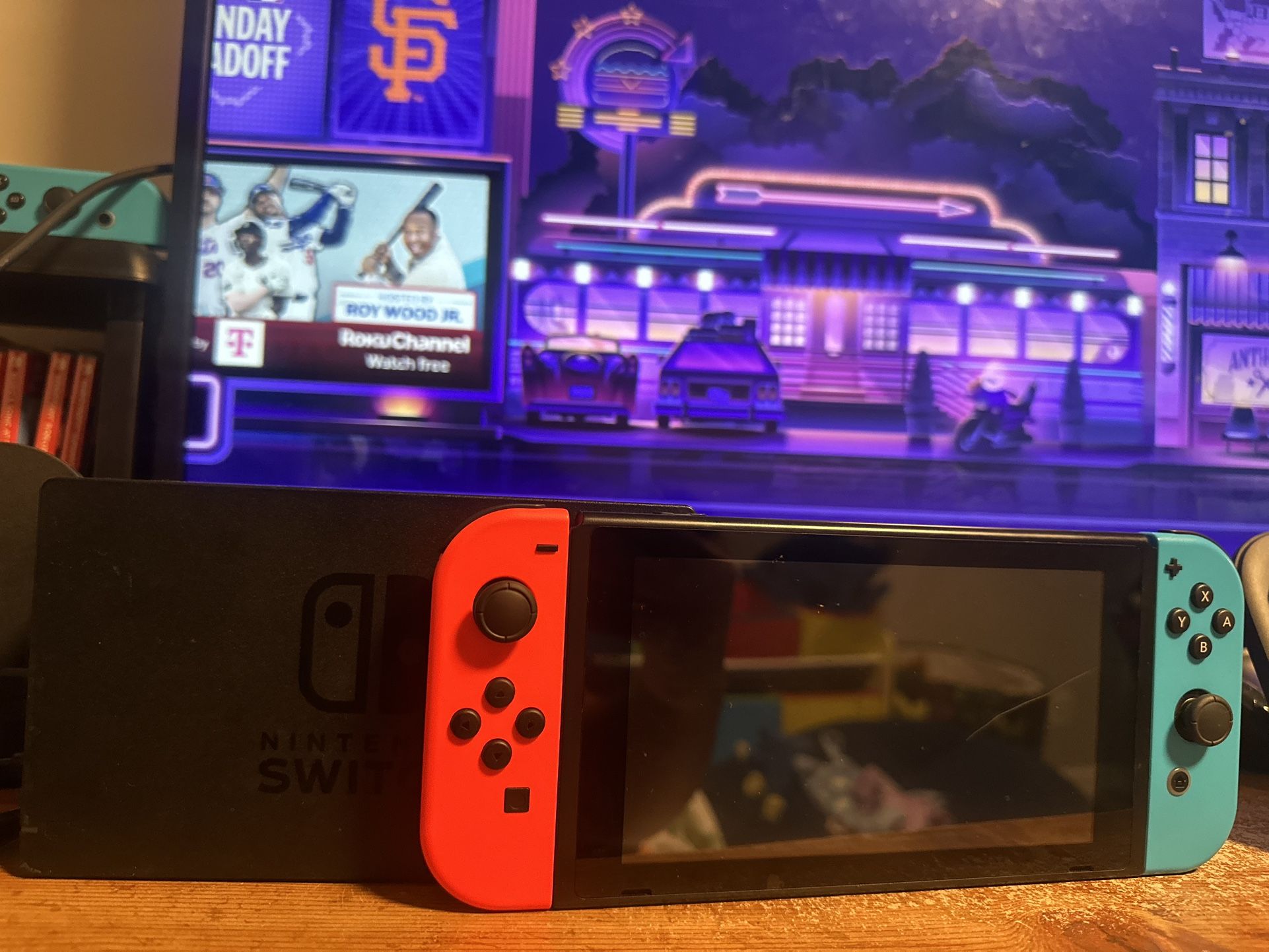 🎮 Nintendo Switch V2 – Complete Set w/ Case (Neon Red/Blue Joy-Cons