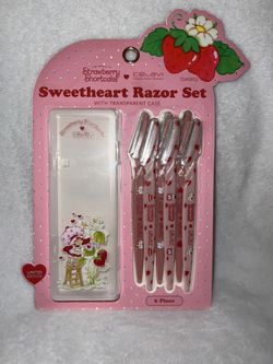 Strawberry Shortcake Sweetheart Razor Set 6 Piece with Transparent Case 