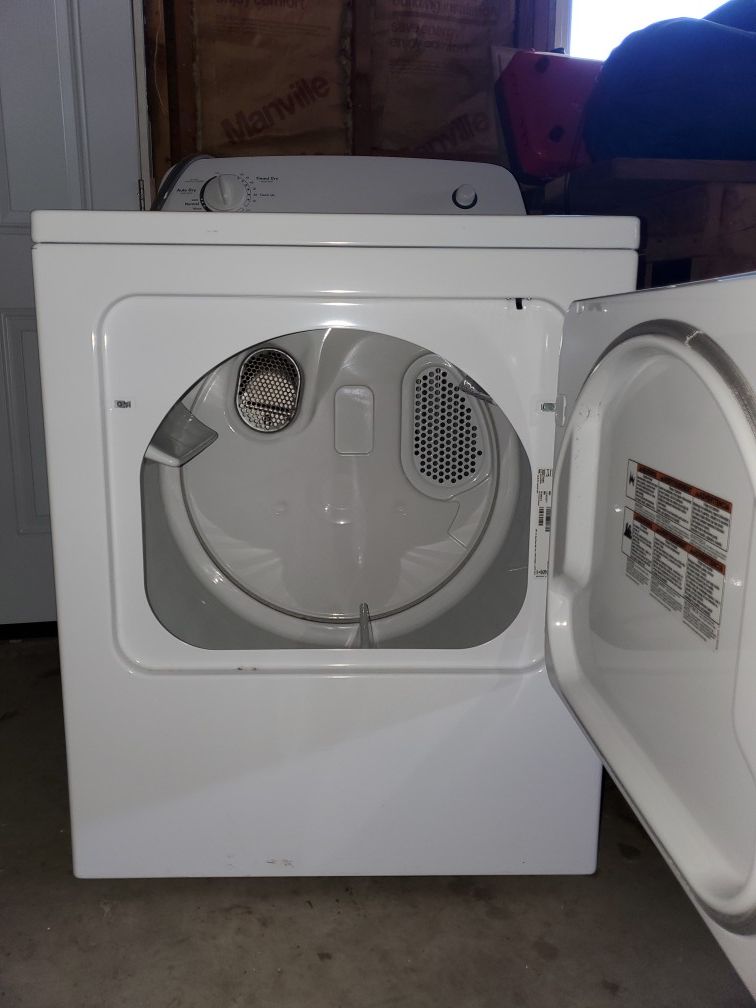 Kenmore series 100 washer and dryer