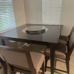 Breakfast / Dining Table 5 X 5