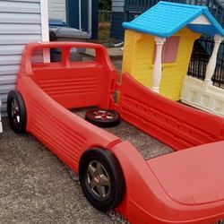 Little Tykes Racecar Bed Twin Size