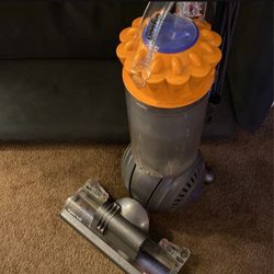 Dyson Vacuum 