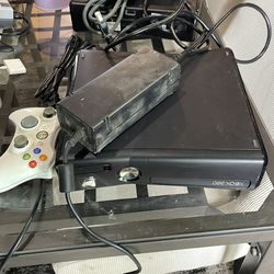 (2) Xbox 360s for sale. Red ring