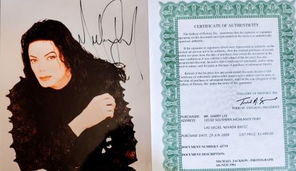 One Of A Kind Signed photo Of Michael Jackson