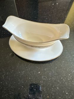 Lenox “Springdale” Gravy Boat 