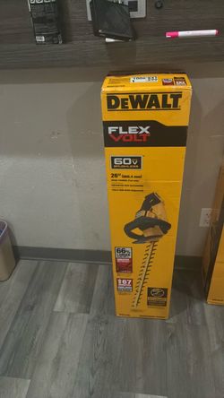 DeWalt Black and Yellow  26”(660.4mm) 60V