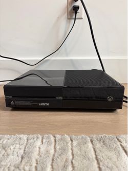 XBOX One with Controllers + Games