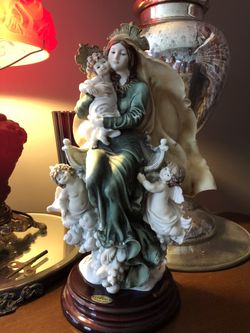 Madonna And Child Original And Collectible Florence Giuseppe Armani Porcelain Figurine
