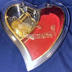 Vintage Sankyo Heart Shaped Plastic Music Box 