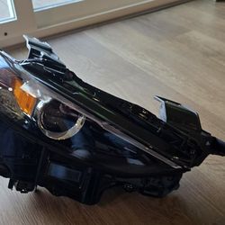 New OEM Style Passenger Headlight – 2019–2023 Mazda 3 (LED)
