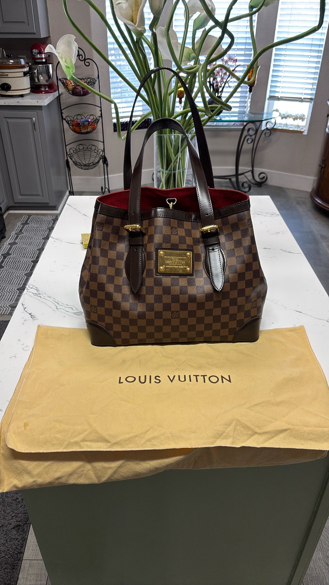 Luis Vuitton Hampstead Damier Mm Shoulder Bag