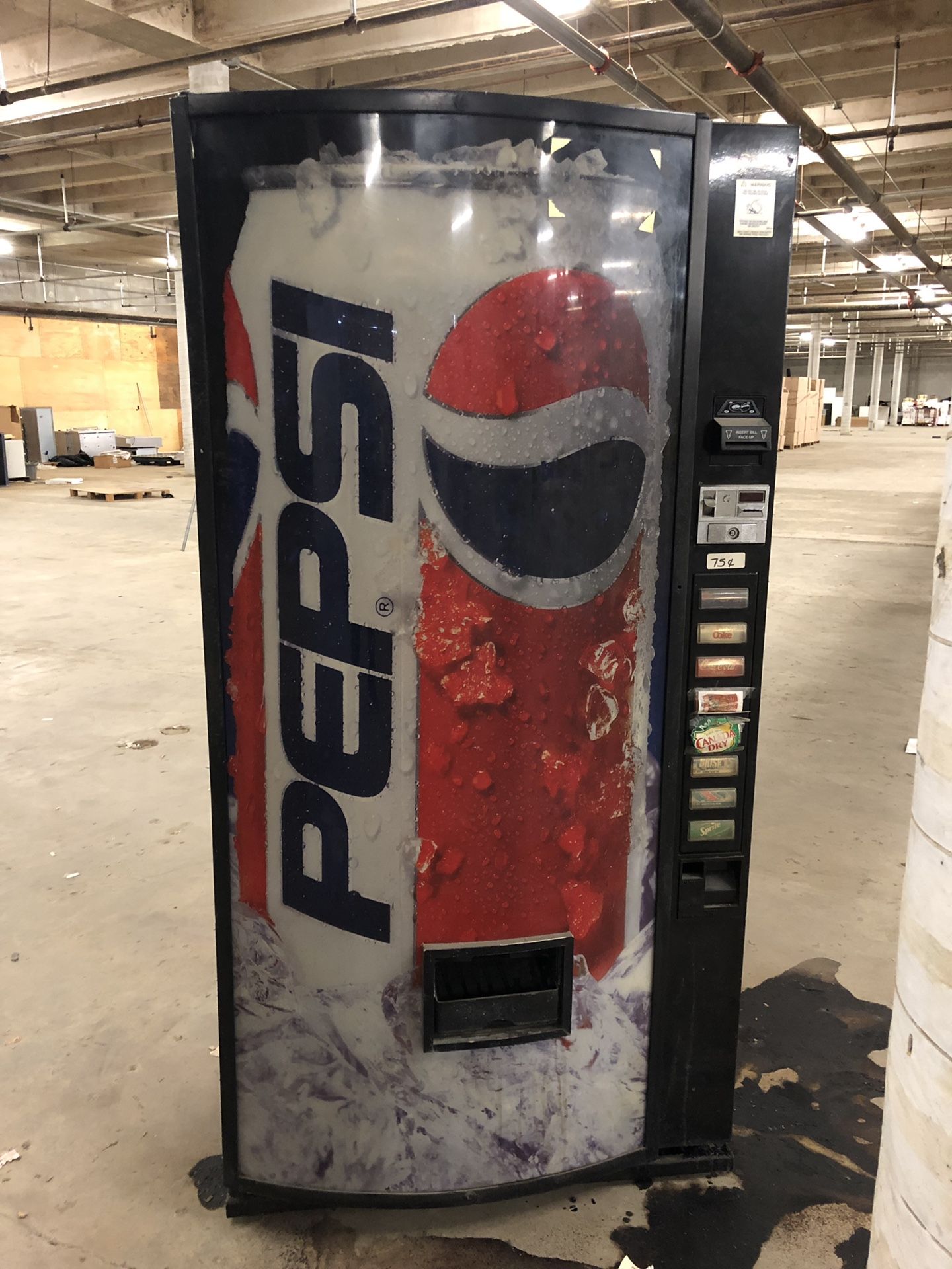 Pepsi vending machine for Sale in Miami Gardens, FL OfferUp