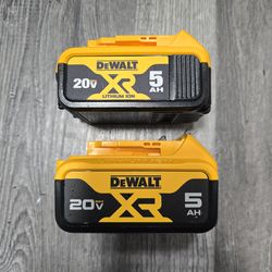 2... DEWALT 20V XR 5AH BATTERYS LIKE NEW