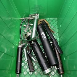 HEAVY DUTY GREASE GUNS 