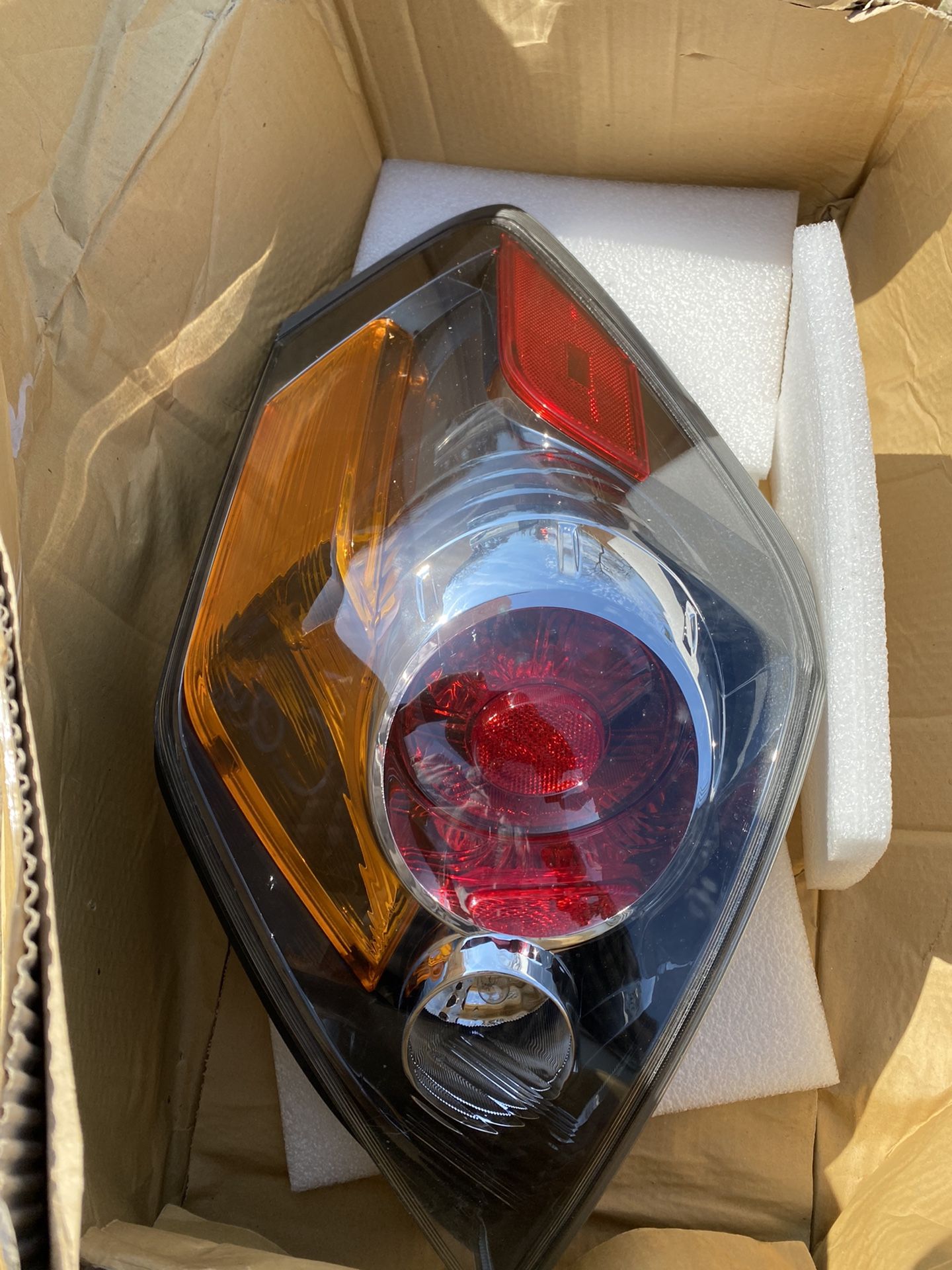 NEW 2007 - 2009 Nissan Altima Right Side tail light