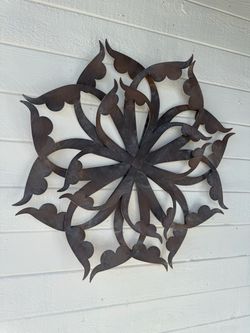 Metal flower wall decor