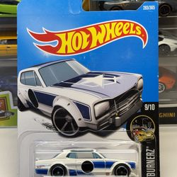 🇯🇵 Hot Wheels - 2015 White Nissan Skyline H/T 2000GT-X - Nightburnerz 283/365 - 1:64