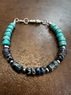 Turquoise Howlite and Silver Southwestern Beaded Bracelet