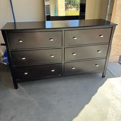 Dark Brown Mahogany Wood Dresser  