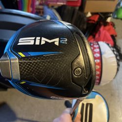 Taylormade Sim 2 Driver 9 degree stiff