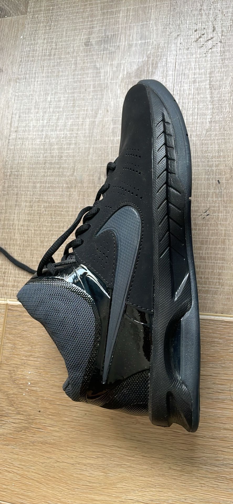 Nike Mens Air Visi Pro Vi NBK Black/Anthracite Ankle-High Nubuck Basketball Shoe