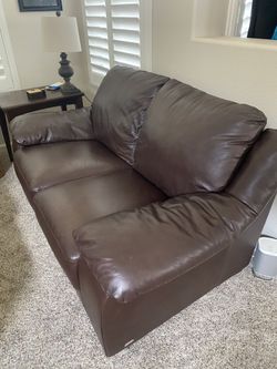 Leather Love Seat 