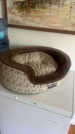 Medium size dog bed