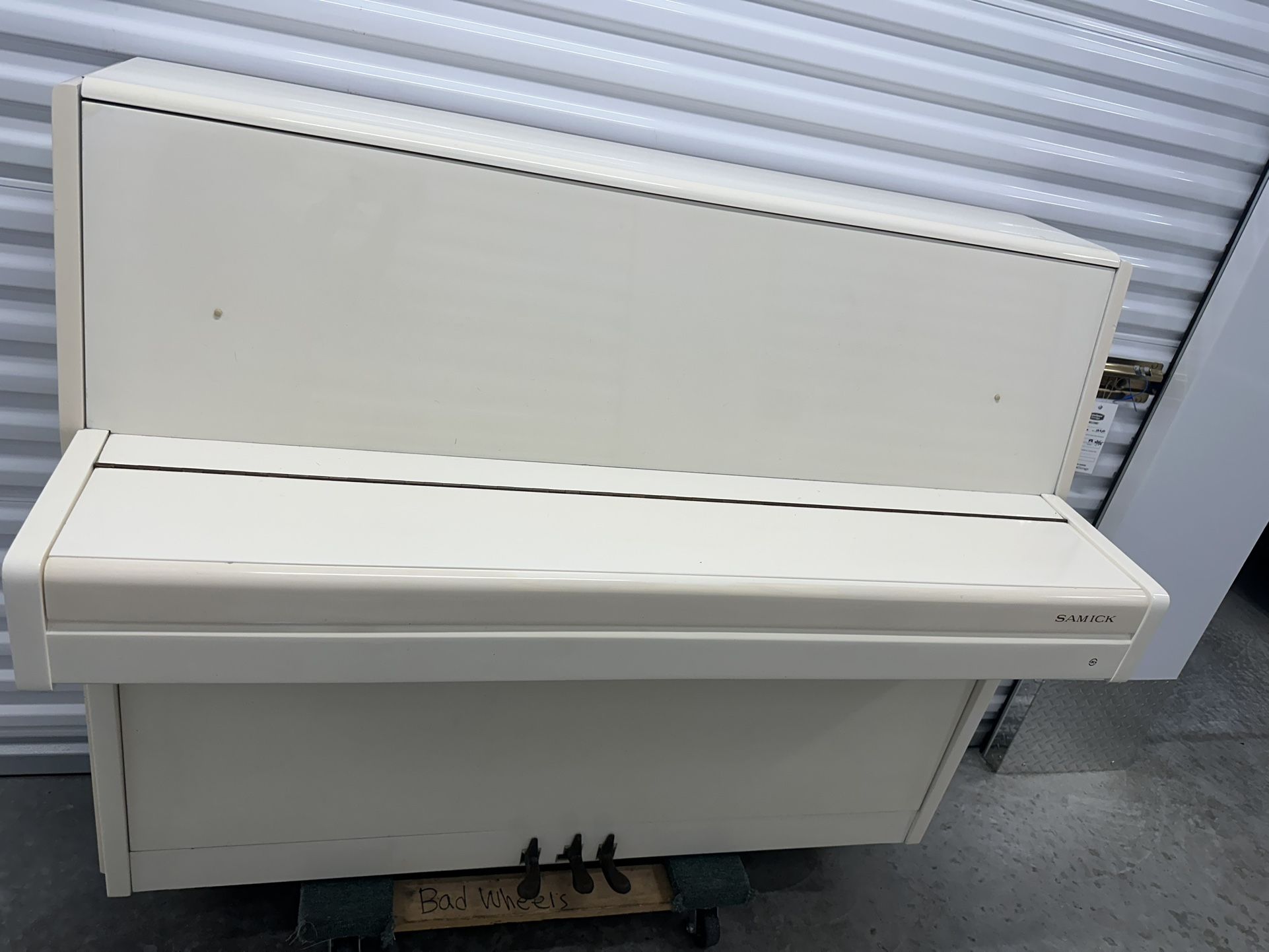 Piano Samick Vertical