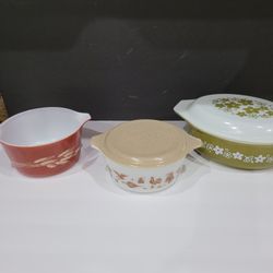 Vintage Pyrex - Set Of 3 Pyrex Dishes (2 w/Covers)