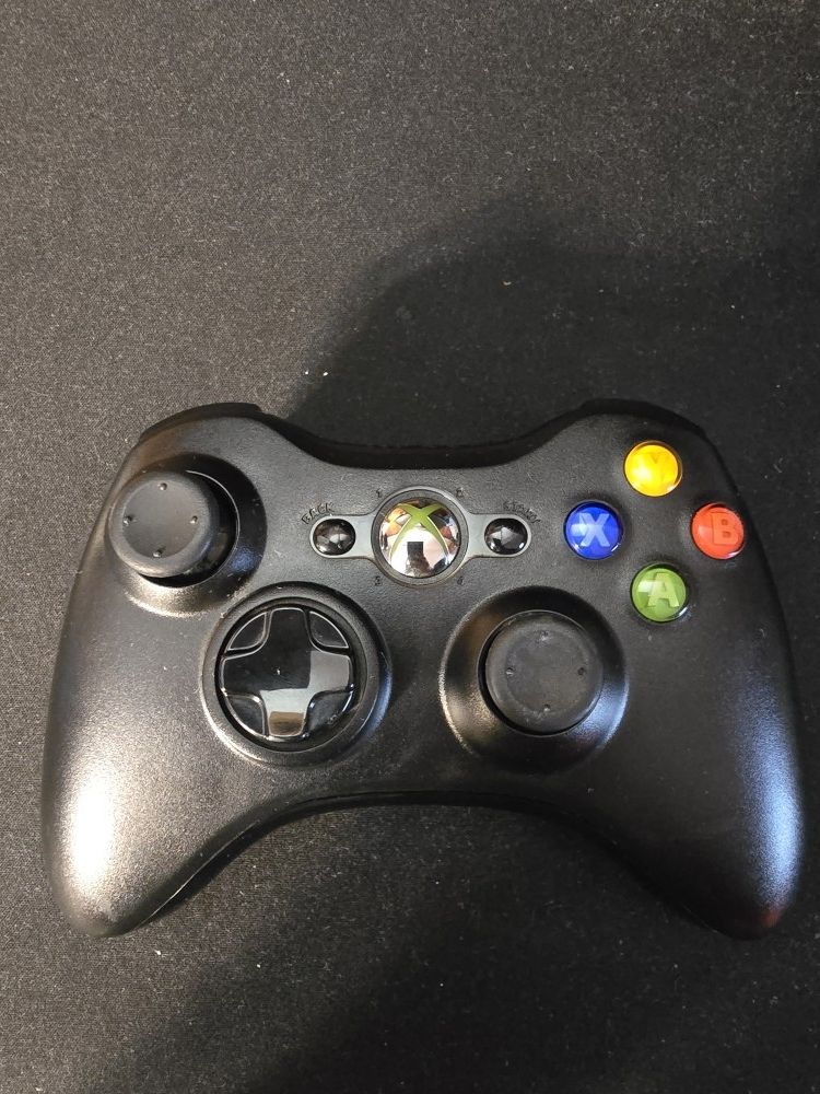 Xbox 360 Wireless Controller With Battery Cover