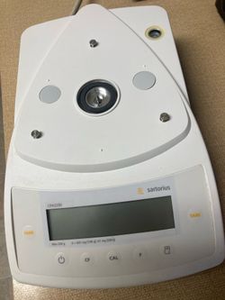 Sartorius CPA225D Scale