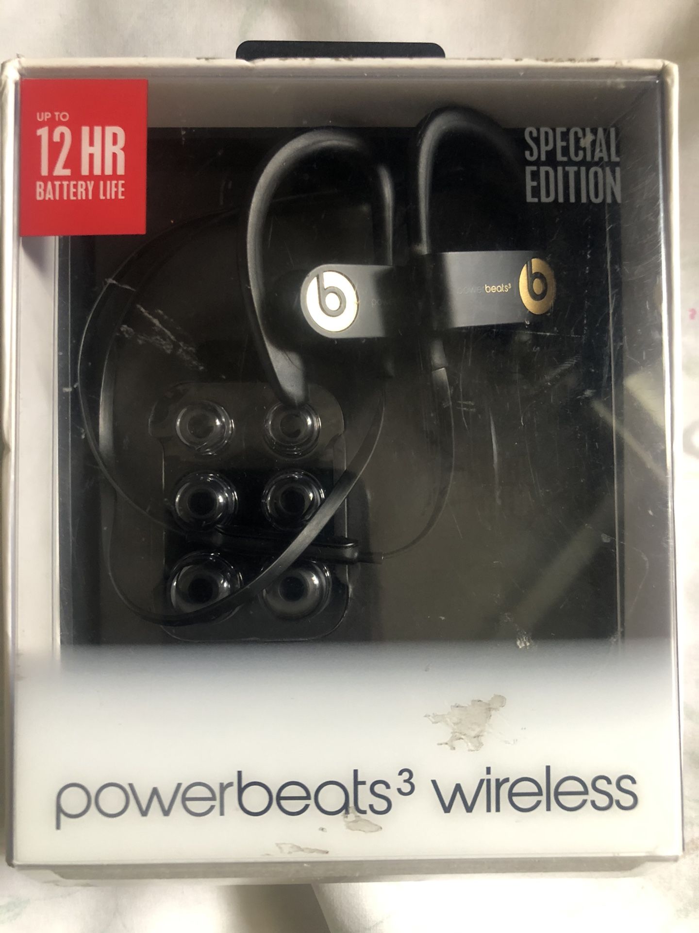 Powerbeats3 Wireless - Trophy Gold Edition