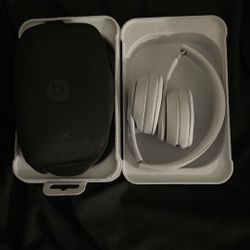Beats Solo 4