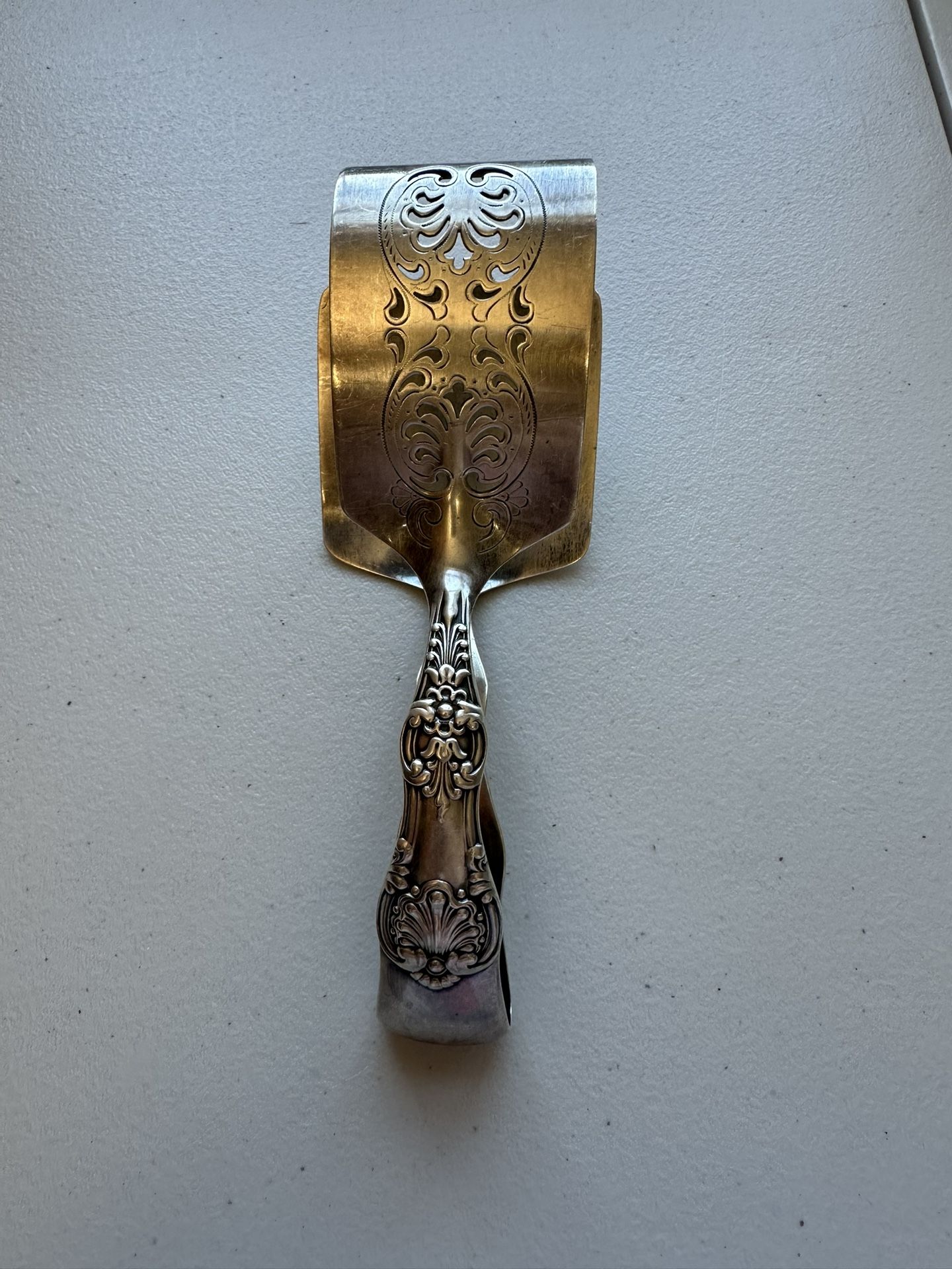 Tiffany & Co. 'English King' Pattern Antique Sterling Silver Asparagus Tongs, New York City, 1885-91