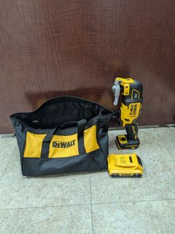 DEWALT M:DCS356 MULTI TOOL