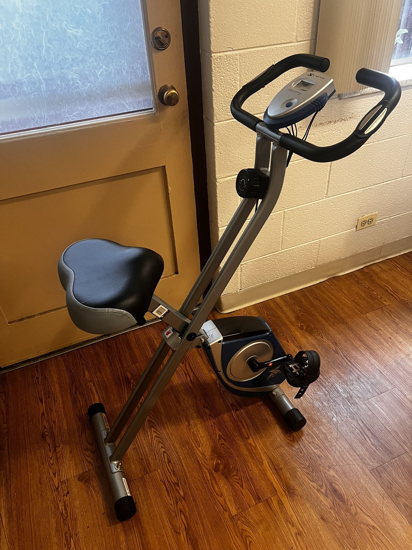XTERRA Fitness Folding Exercise Bike